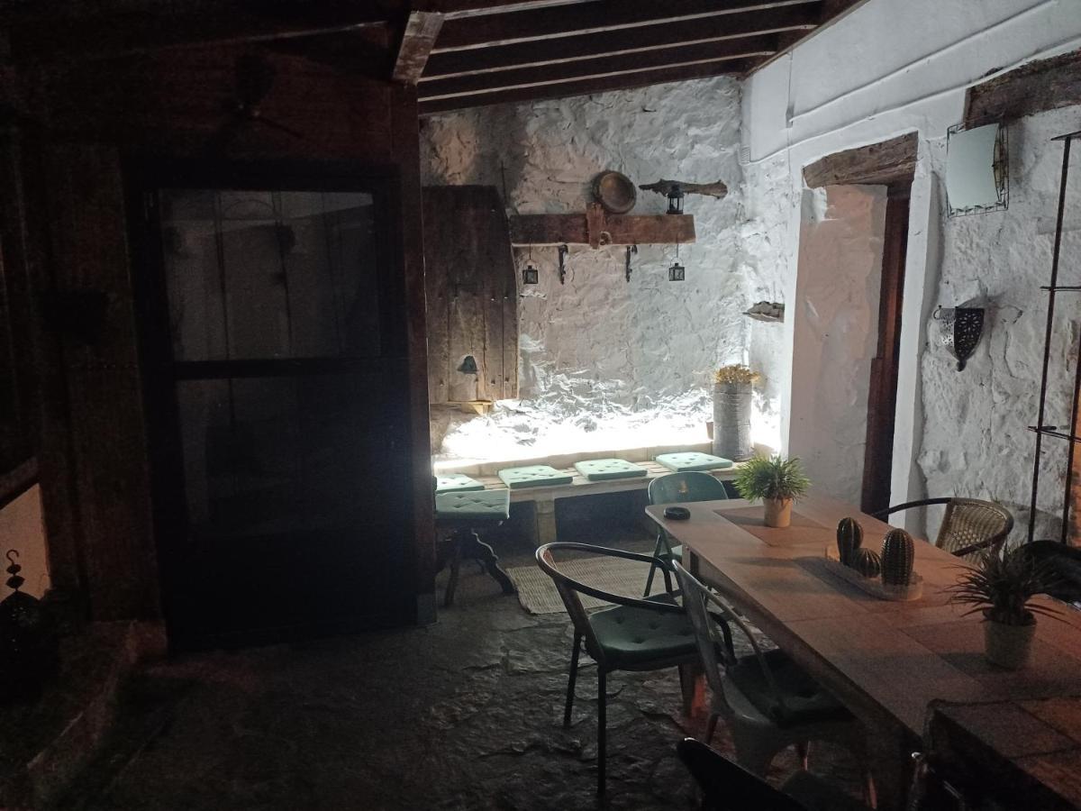 Willa La Vieja Escuela Fuentes de Rubielos Zewnętrze zdjęcie